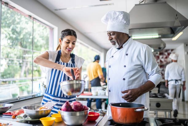 Employment Opportunities in Canada for Foreigners, Apply Now! – Kitchen Helper