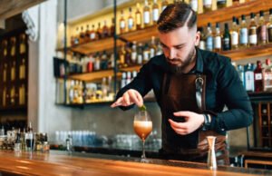 Employment Opportunities for Foreigners in the UK – Cocktail Server